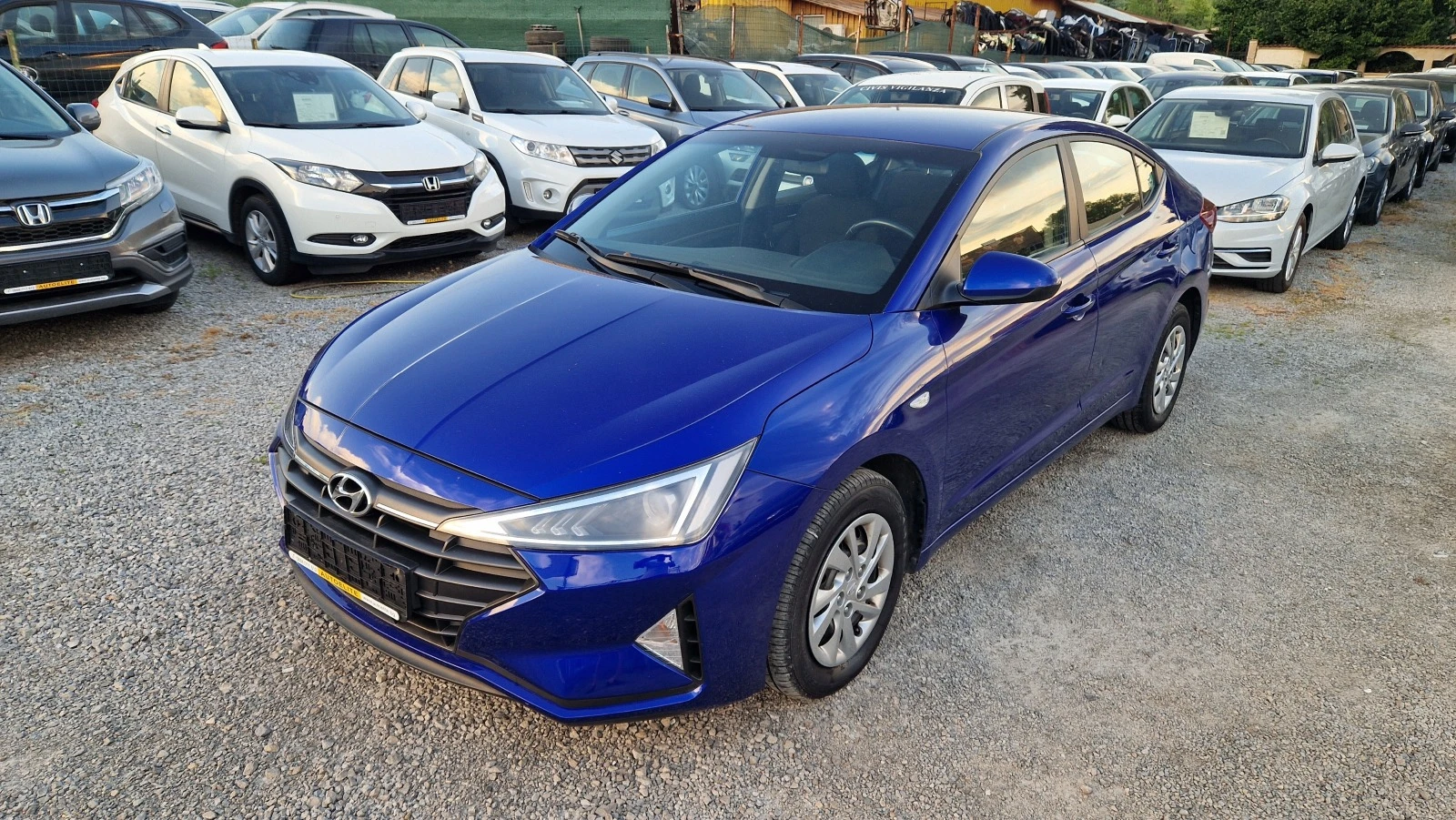 Hyundai Elantra 1.6i ГАЗ.ИНЖ., снимка 1