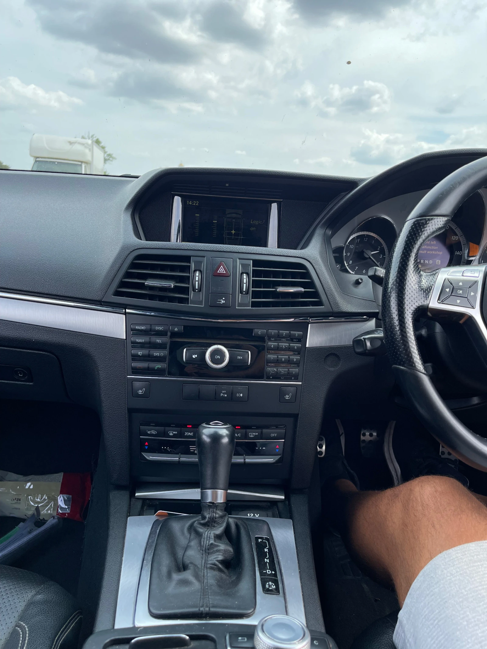 Mercedes-Benz E 250 207 купе на части  | Mobile.bg — изображение 15