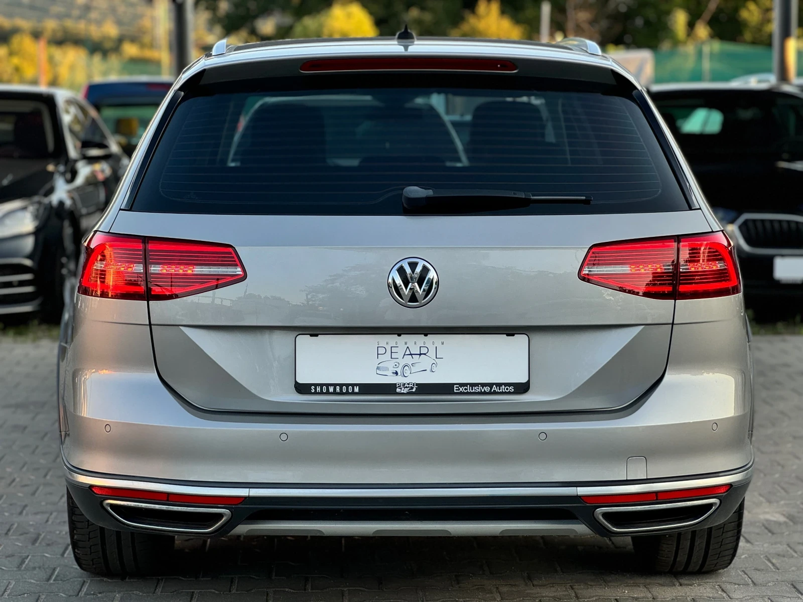 VW Passat ALLTRACK 2.0TDI 4MOTION LED FullAssist PANO NAVI - изображение 4