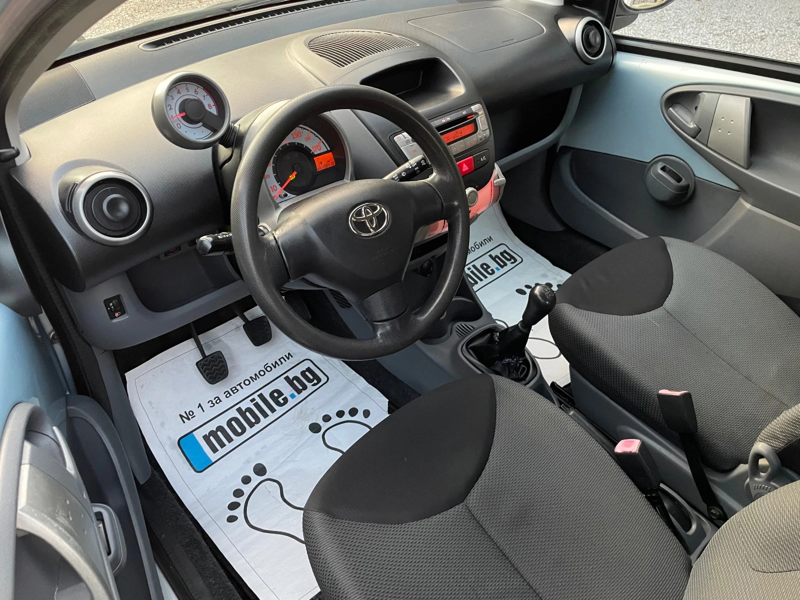 Toyota Aygo 1.0 i A/C - изображение 10