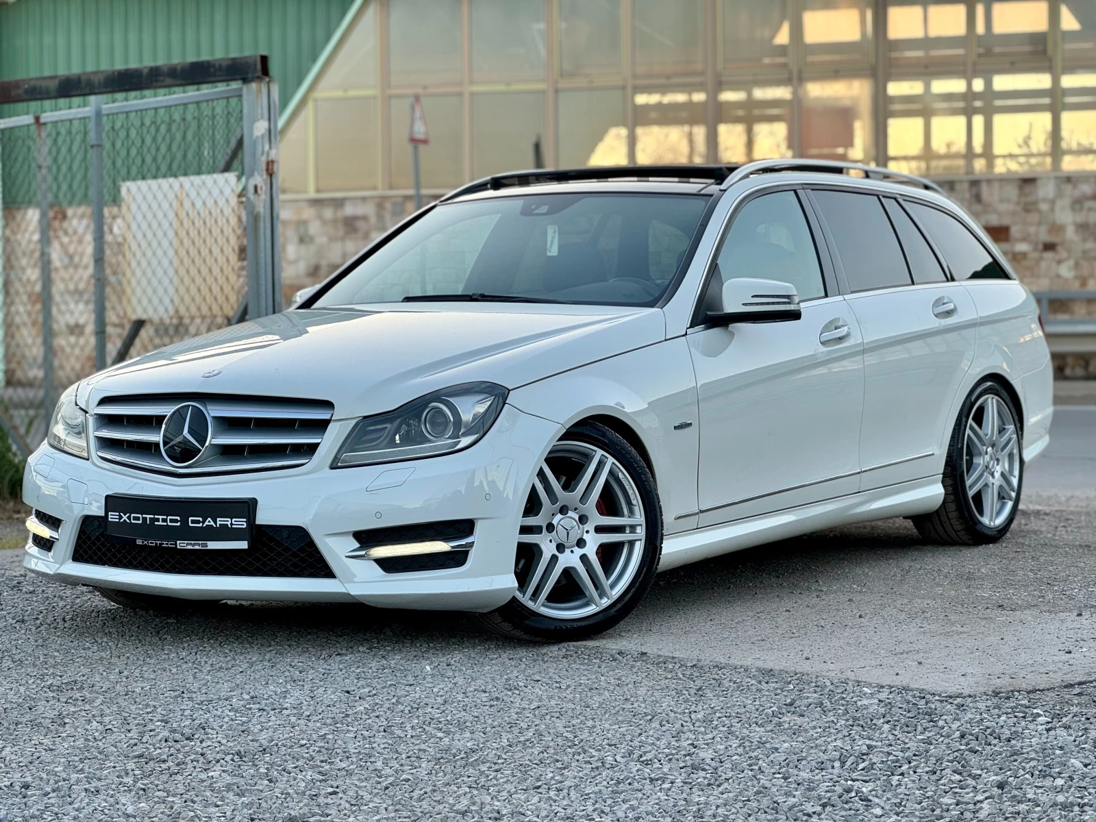 Mercedes-Benz C 250 CDI 4m AMG Line ! SWISS ! - изображение 3