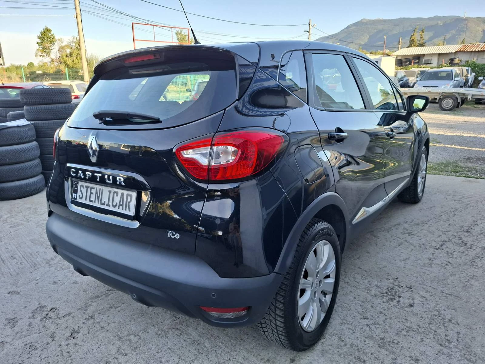 Renault Captur PDC-АВТОМАТИК-НАВИ-KEYLESS - изображение 6