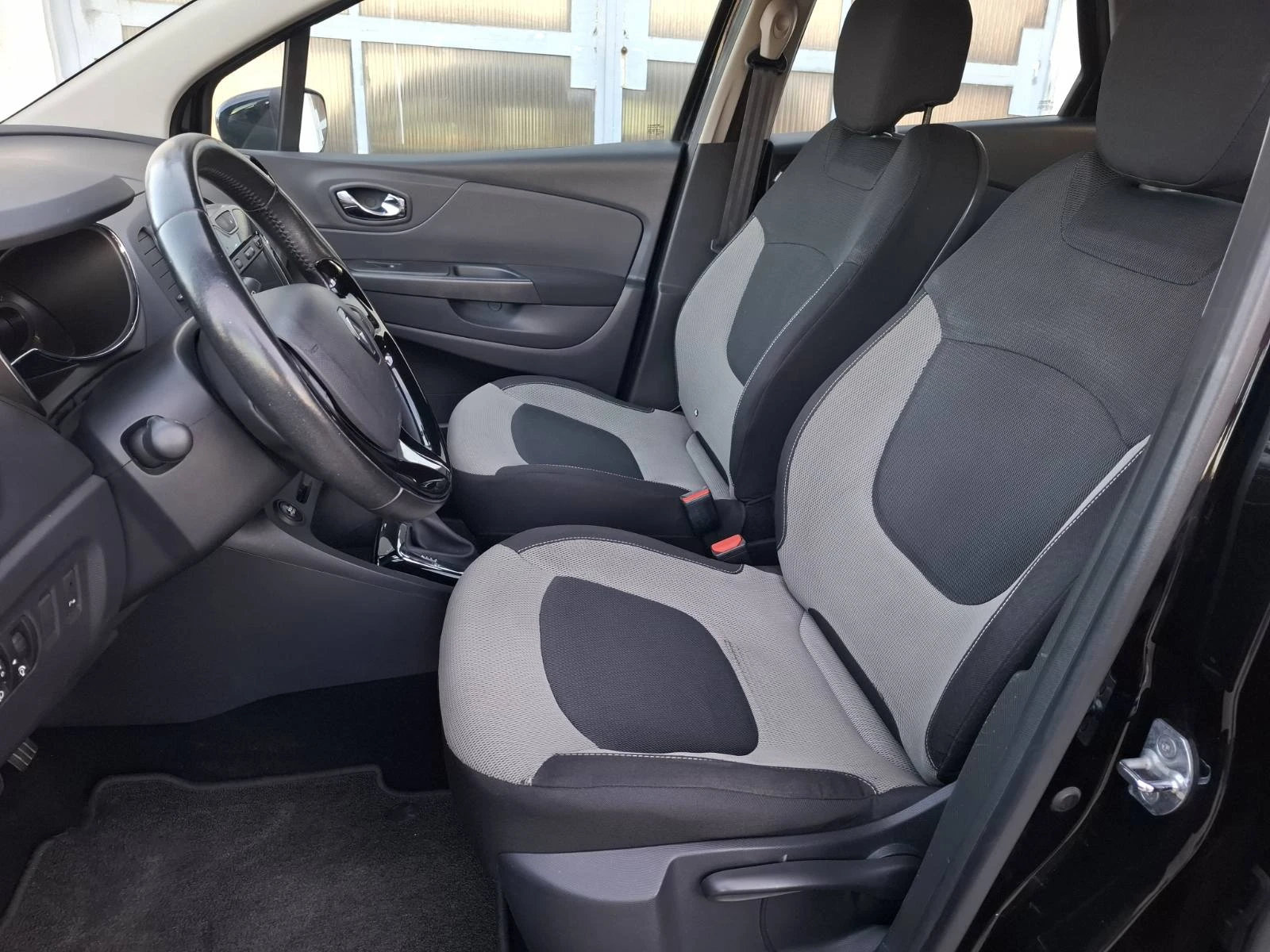 Renault Captur PDC-АВТОМАТИК-НАВИ-KEYLESS - изображение 9