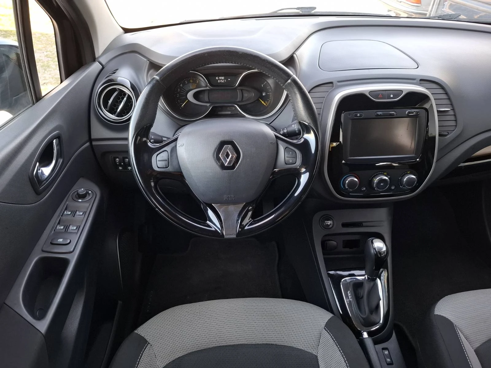 Renault Captur PDC-AUTOMAT-NAVI-KEYLESS | Mobile.bg   11