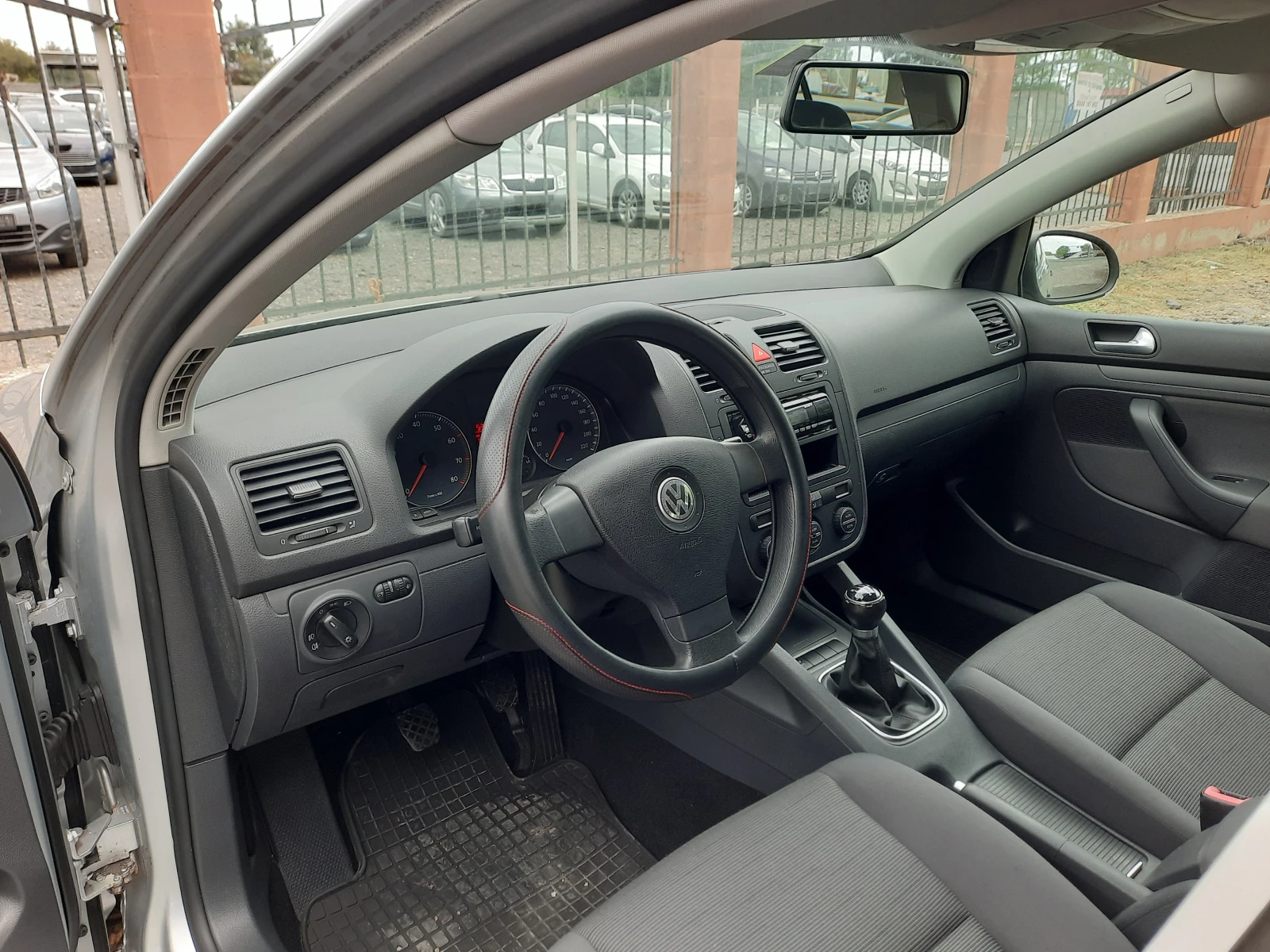 VW Golf 1.4i - изображение 8