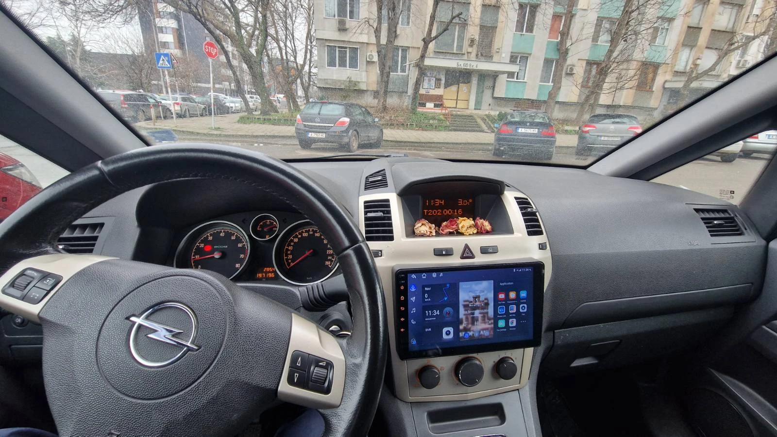 Opel Zafira 1.6 метан, снимка 12 - Автомобили и джипове - 53194444