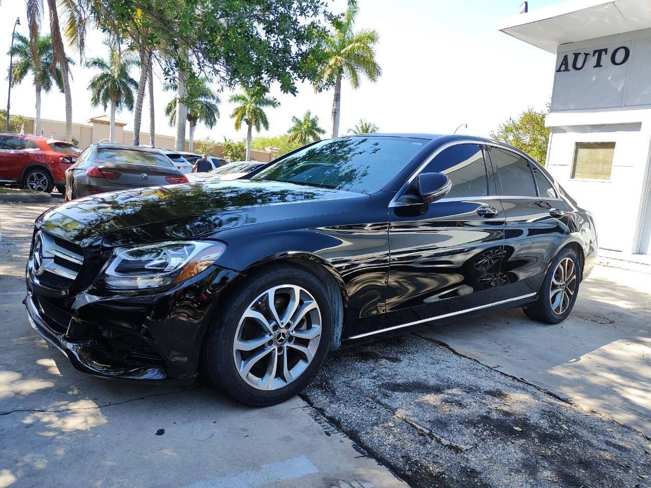 Mercedes-Benz C 300  - изображение 4