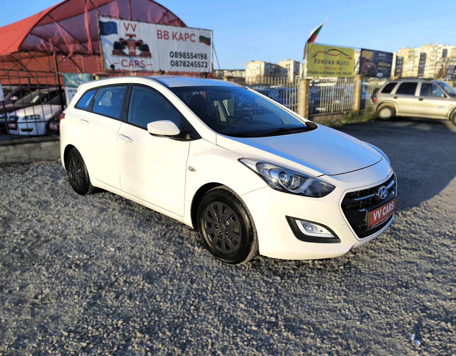 Hyundai I30 1.6crdi EURO6 FACELIFT, снимка 3 - Автомобили и джипове - 54390448