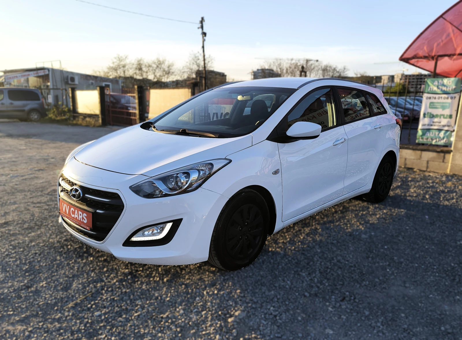 Hyundai I30 1.6crdi EURO6 FACELIFT, снимка 7 - Автомобили и джипове - 54390448