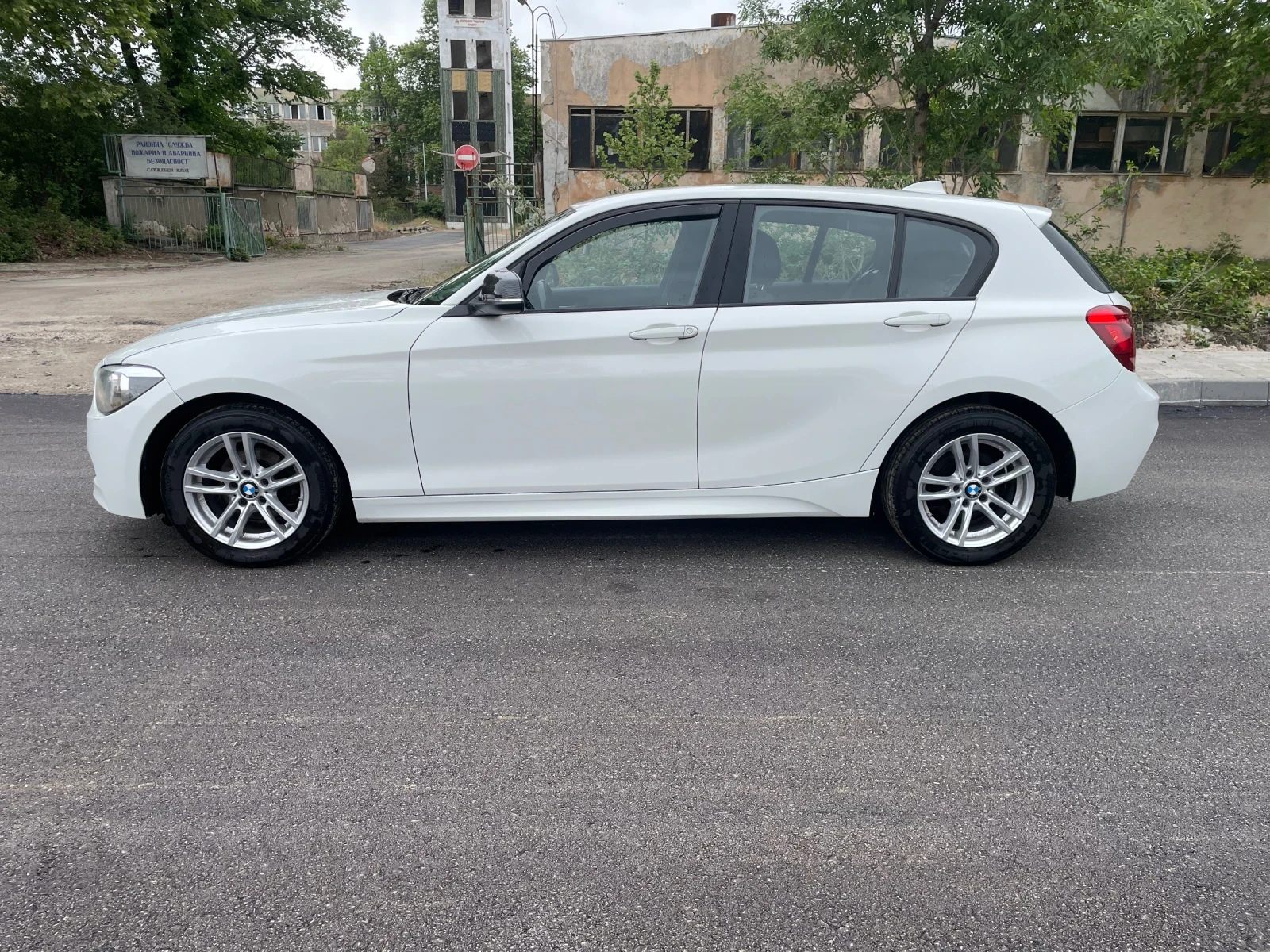 BMW 116 1.6, снимка 3 - Автомобили и джипове - 54929821
