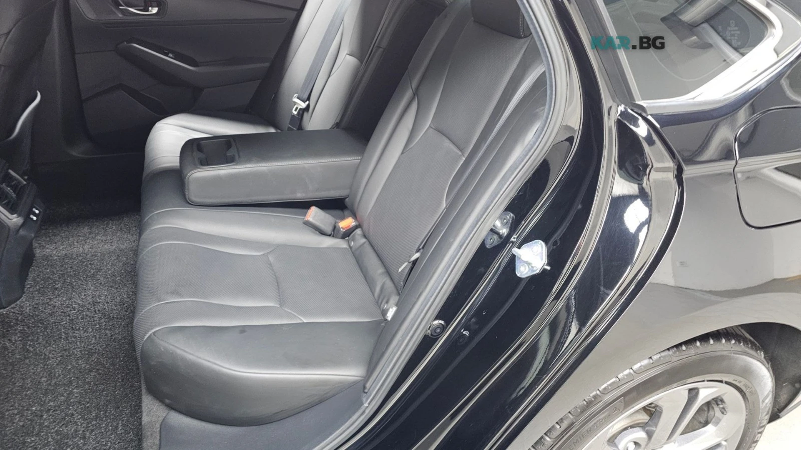 Honda Accord 1.5* TURBO* DISTRONIC* КАМЕРА* ПОДГРЕВ* SUNROOF* , снимка 12 - Автомобили и джипове - 55087107