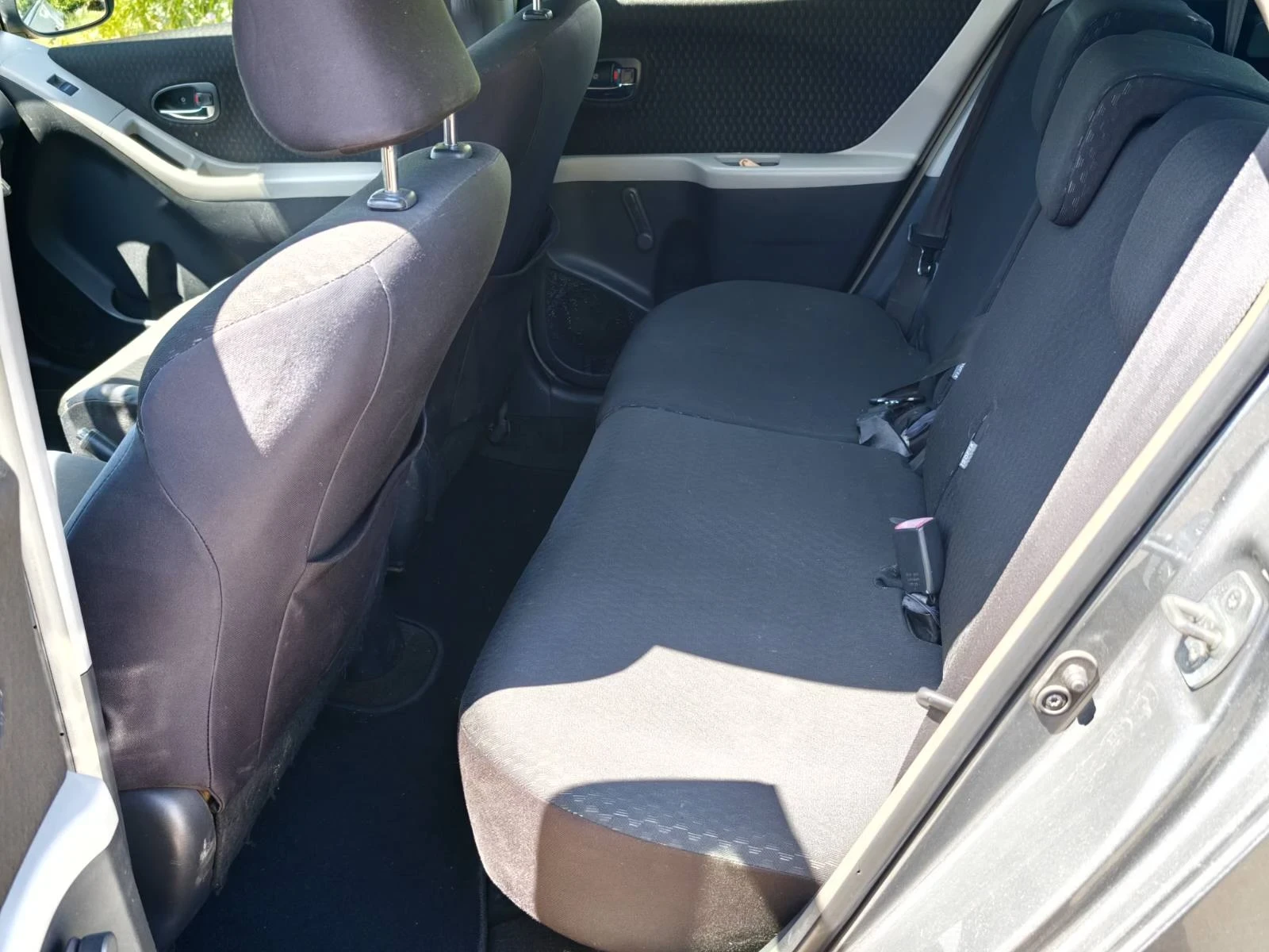 Toyota Yaris 1.8 vvt TS 133 кс, снимка 8 - Автомобили и джипове - 55236134