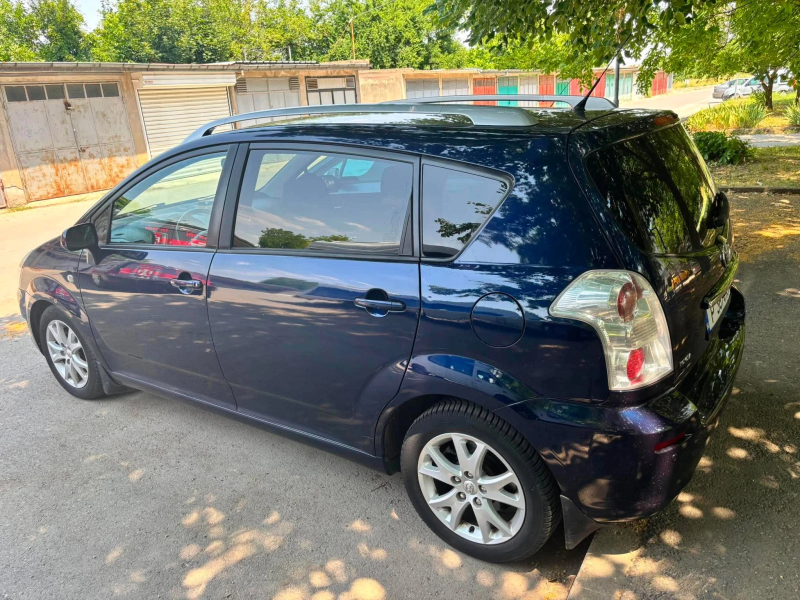Toyota Corolla verso, снимка 3 - Автомобили и джипове - 55245195