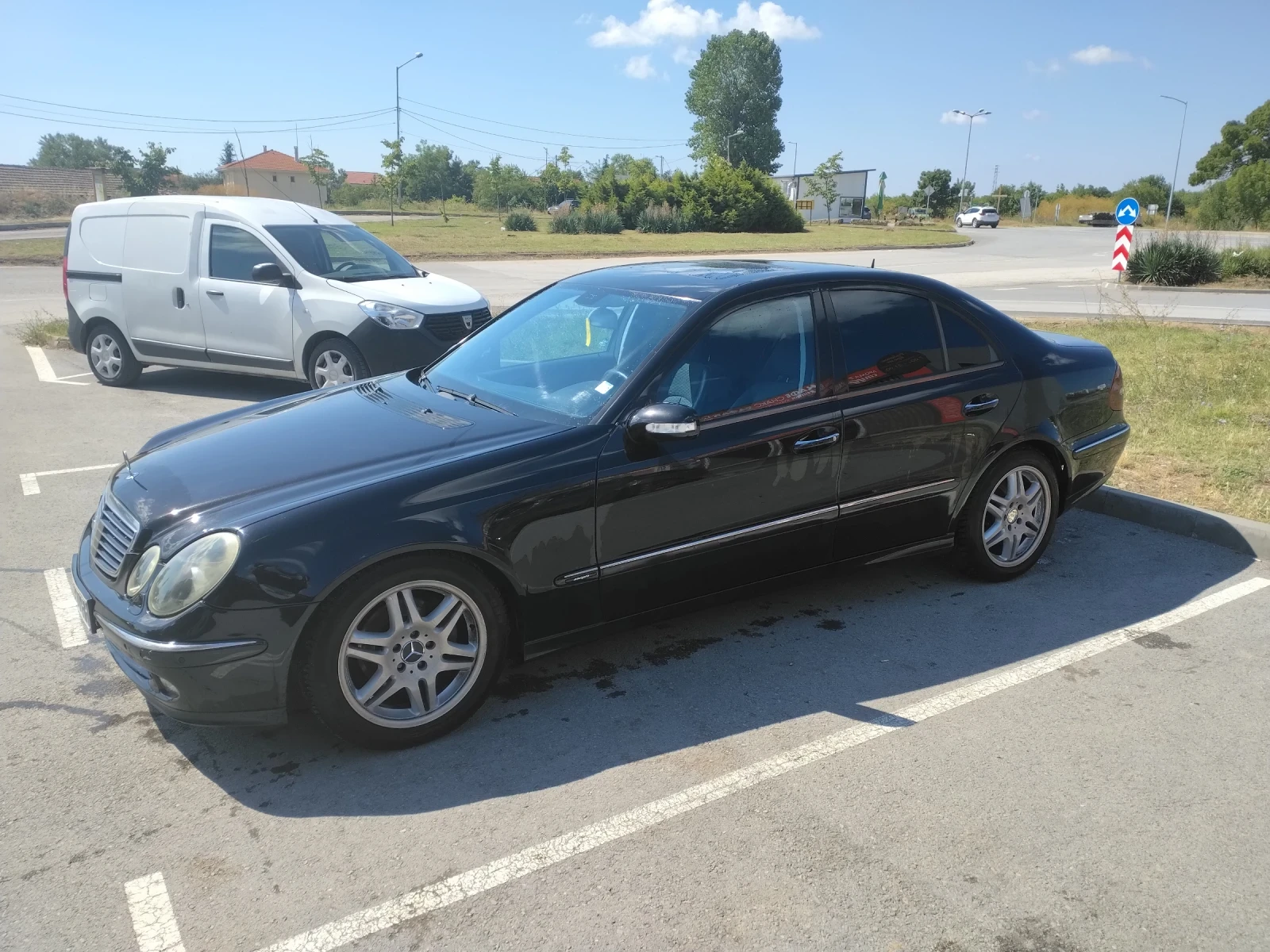 Mercedes-Benz E 270, снимка 9 - Автомобили и джипове - 55283458