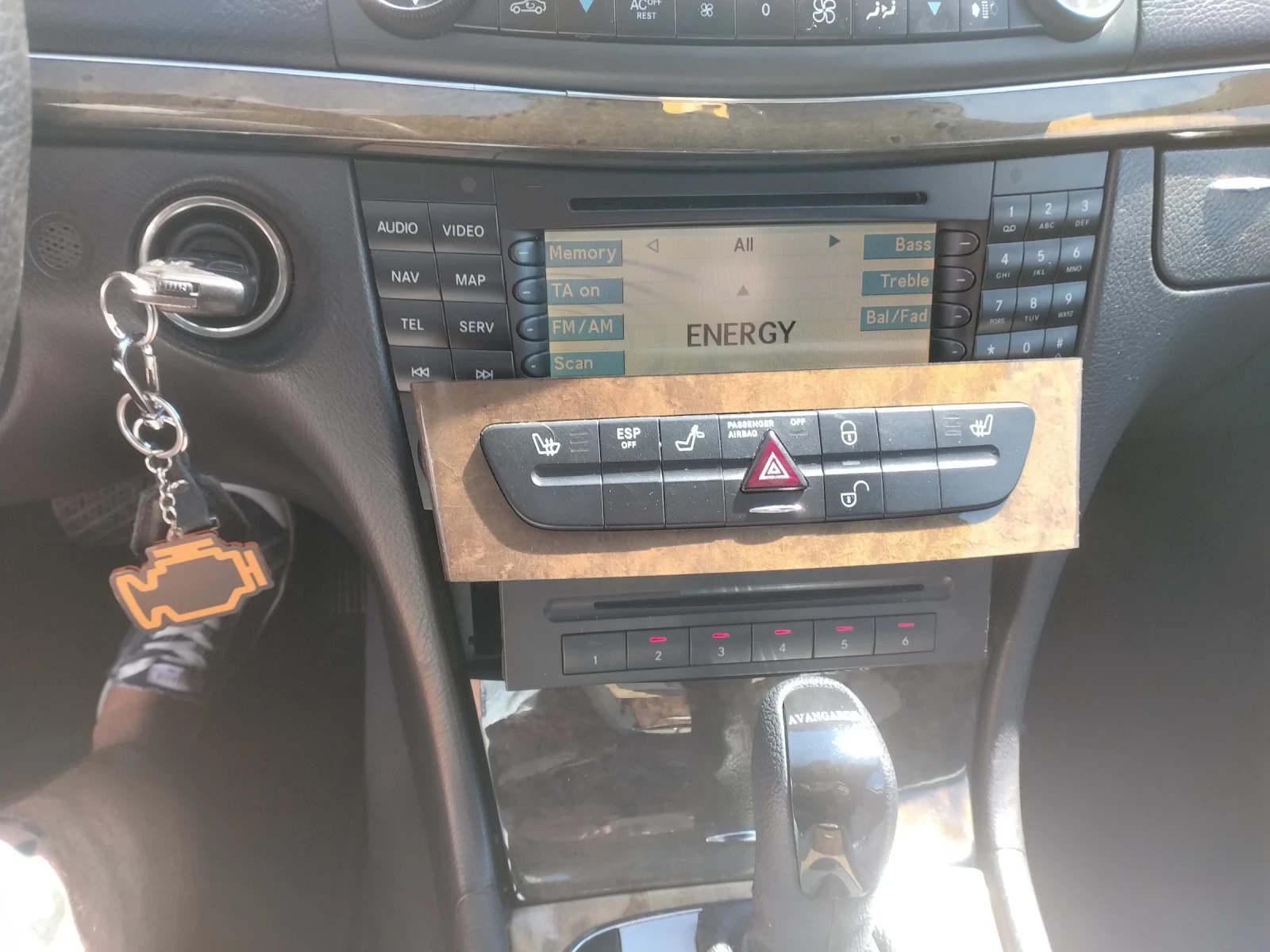 Mercedes-Benz E 270, снимка 4 - Автомобили и джипове - 55283458