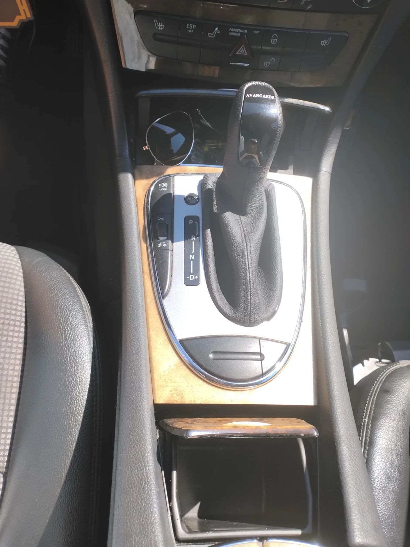 Mercedes-Benz E 270, снимка 5 - Автомобили и джипове - 55283458