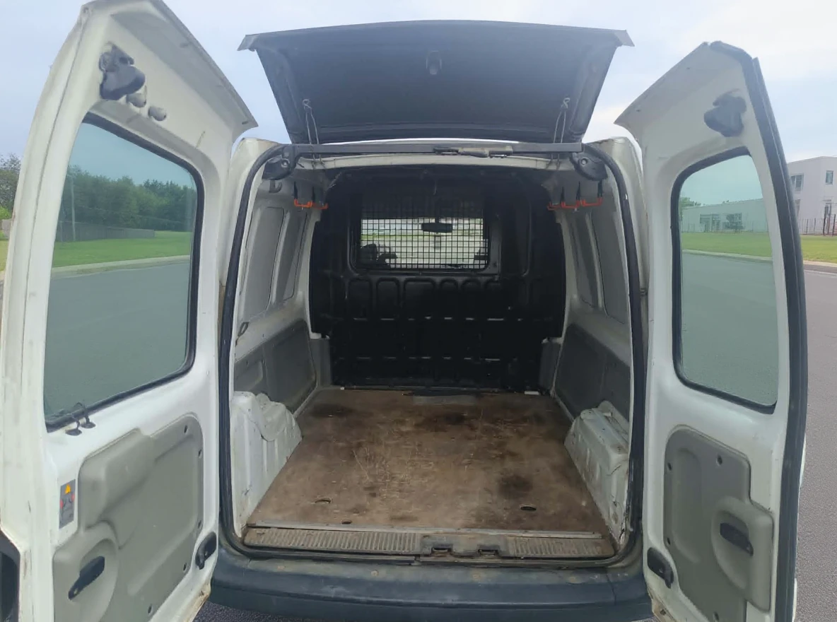 Renault Kangoo 1.5 dCi 70, снимка 9 - Автомобили и джипове - 55391245
