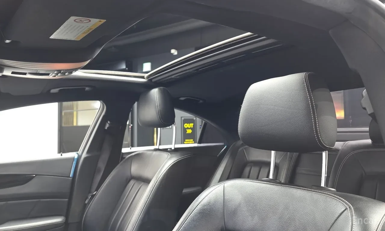 Mercedes-Benz CLS 250 250d* 4MATIC* AMG* 360 * ШИБЕДАХ* NAVI* ПОДГРЕВ, снимка 14 - Автомобили и джипове - 56162642