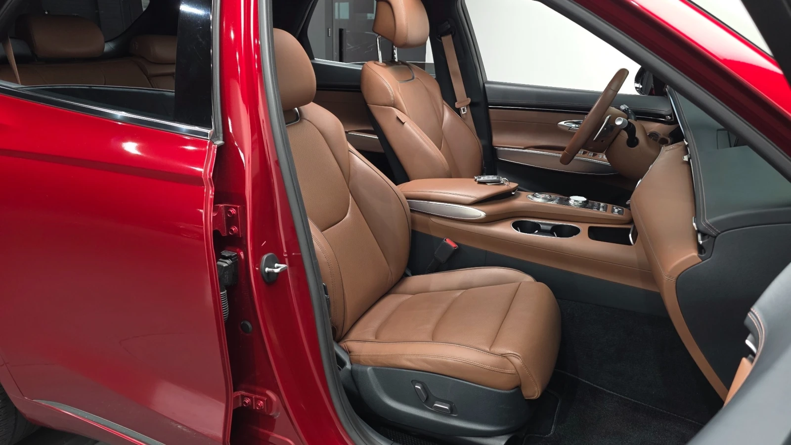 Genesis GV70 2022 2.5T 2WD* Обдухване* Пано* , снимка 9 - Автомобили и джипове - 56285469
