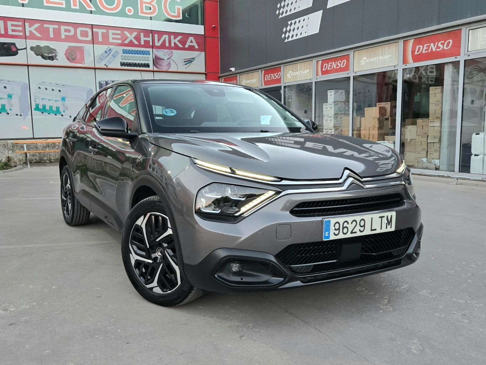 Citroen C4 1.5 HDi Feel Pack /KEYLESS /������/ Head-up | Mobile.bg � ����������� 2