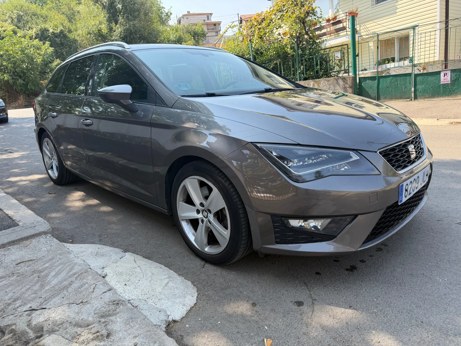Seat Leon 2.0 184 FR, снимка 3 - Автомобили и джипове - 56617037