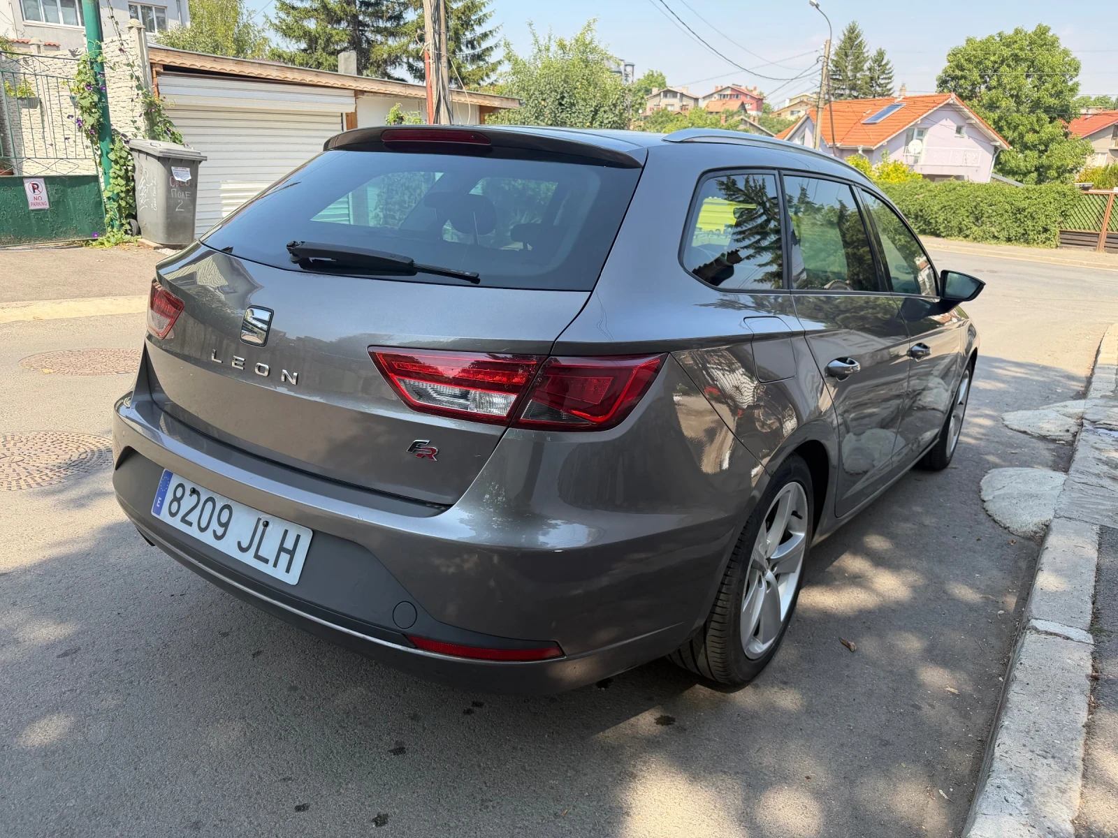 Seat Leon 2.0 184 FR, снимка 4 - Автомобили и джипове - 56617037