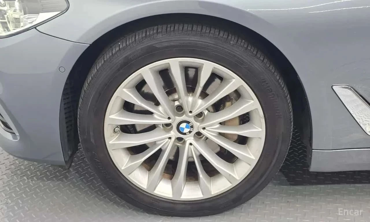 BMW 530, снимка 6 - Автомобили и джипове - 56688517