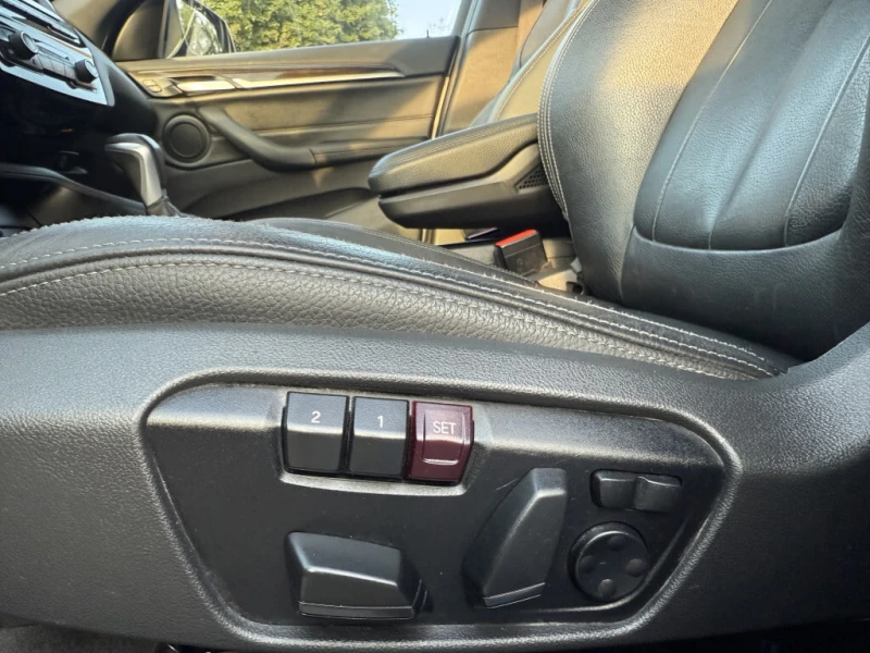 BMW X1 * xDrive28i Sports Activity Vehicle Automatic * CA, снимка 13 - Автомобили и джипове - 53000913