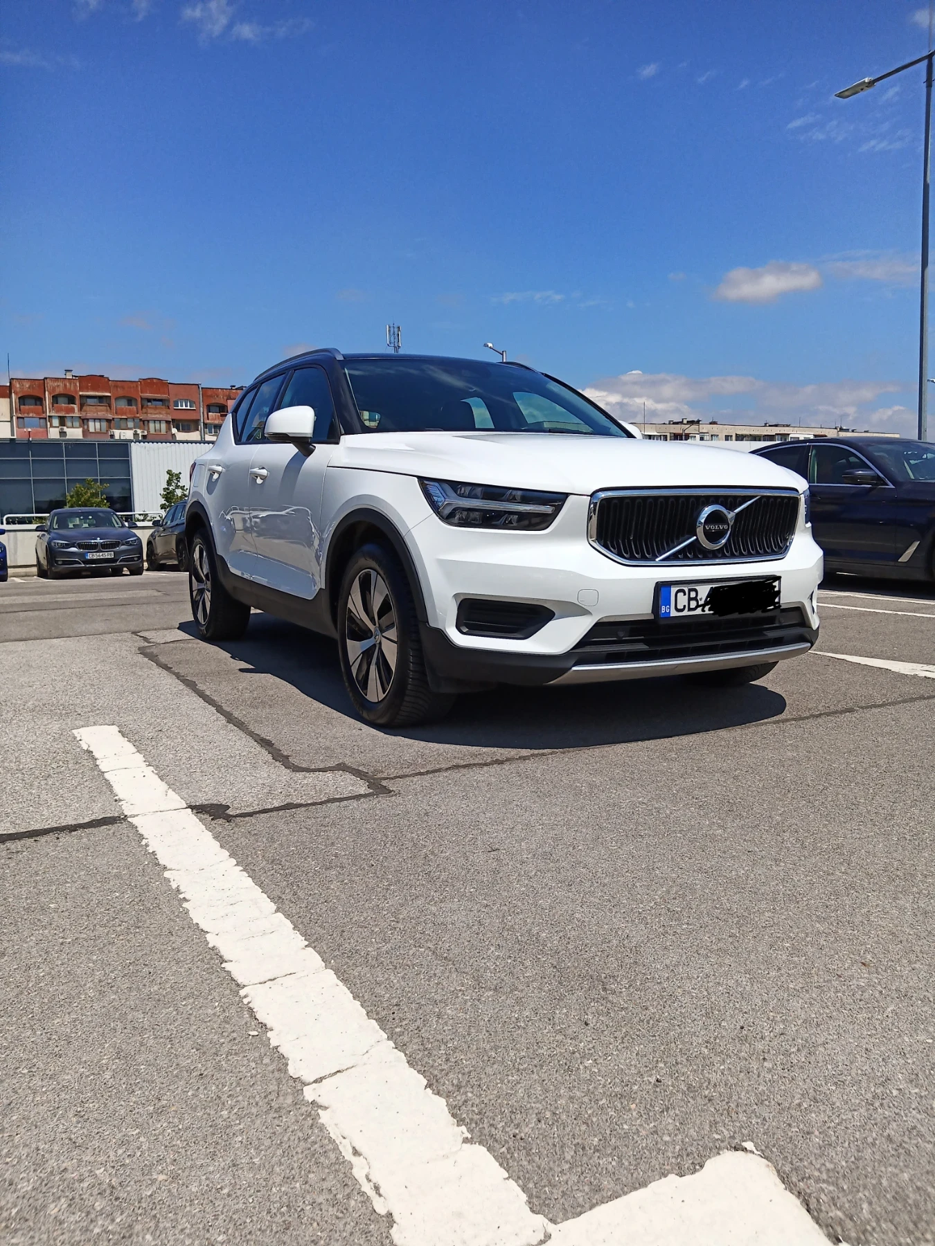 Volvo XC40 Т3 Momentum , снимка 1