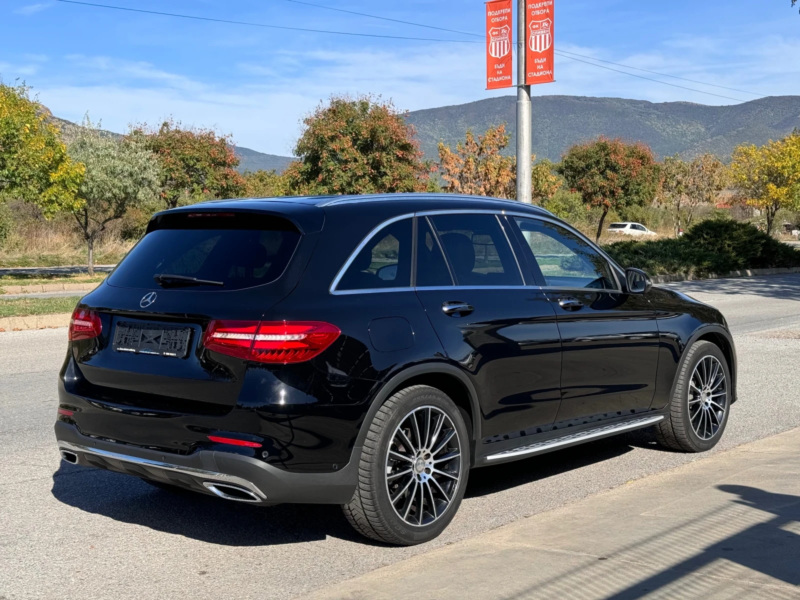 Mercedes-Benz GLC 250 d AMG 204ps* ПЕРФЕКТЕН* KEYLESS* 20'*  - изображение 4