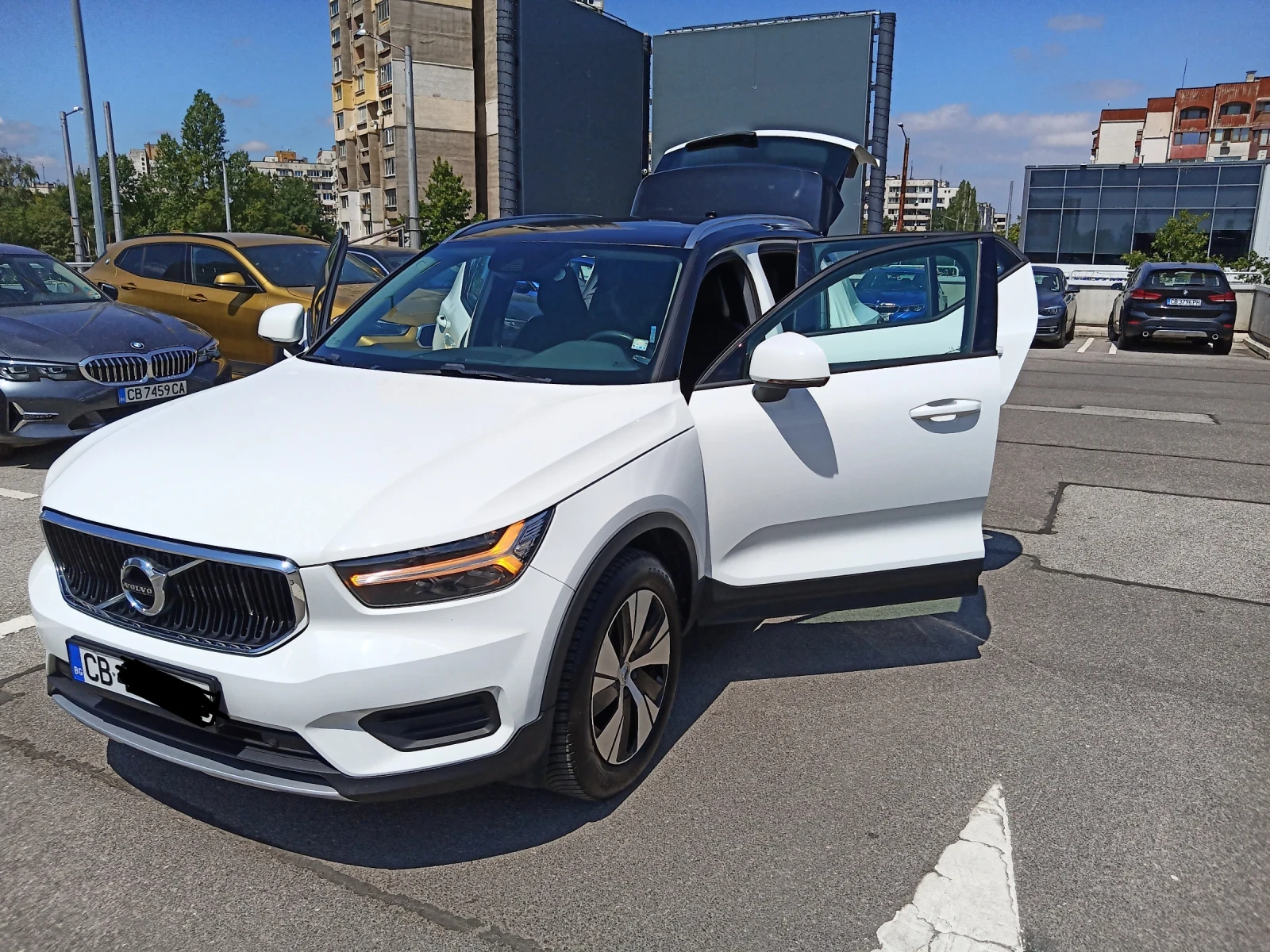 Volvo XC40 Т3 Momentum  - изображение 8