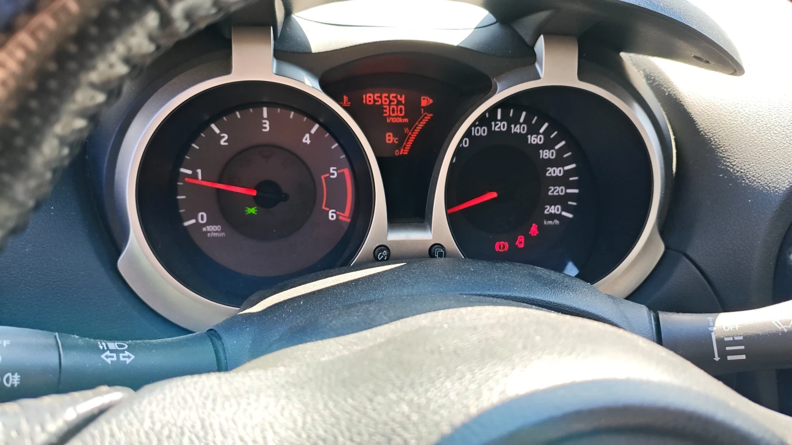 Nissan Juke, снимка 10 - Автомобили и джипове - 53849048