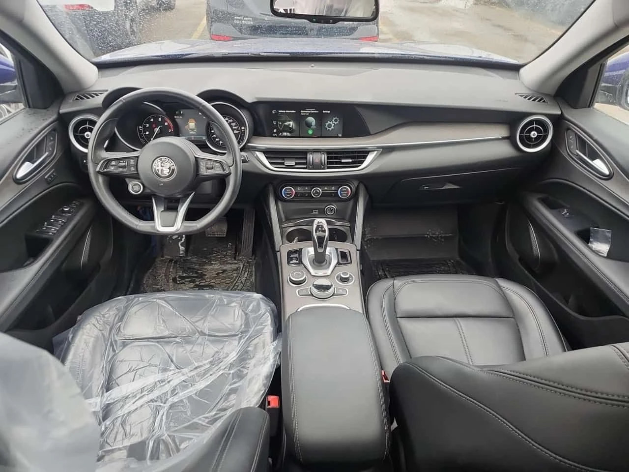 Alfa Romeo Stelvio TI / CARFAX / CAMERA/ПОДГРЕВИ, снимка 10 - Автомобили и джипове - 53947483
