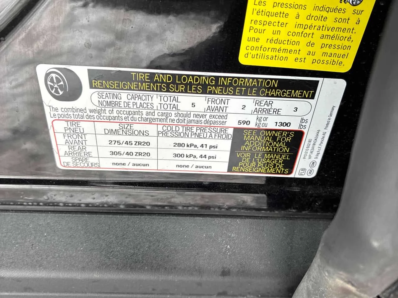 Porsche Cayenne * E Hybrid AWD * ДИСТРОНИК * 360 * ХЕД ЪП * ОБДУХВ, снимка 11 - Автомобили и джипове - 54295088