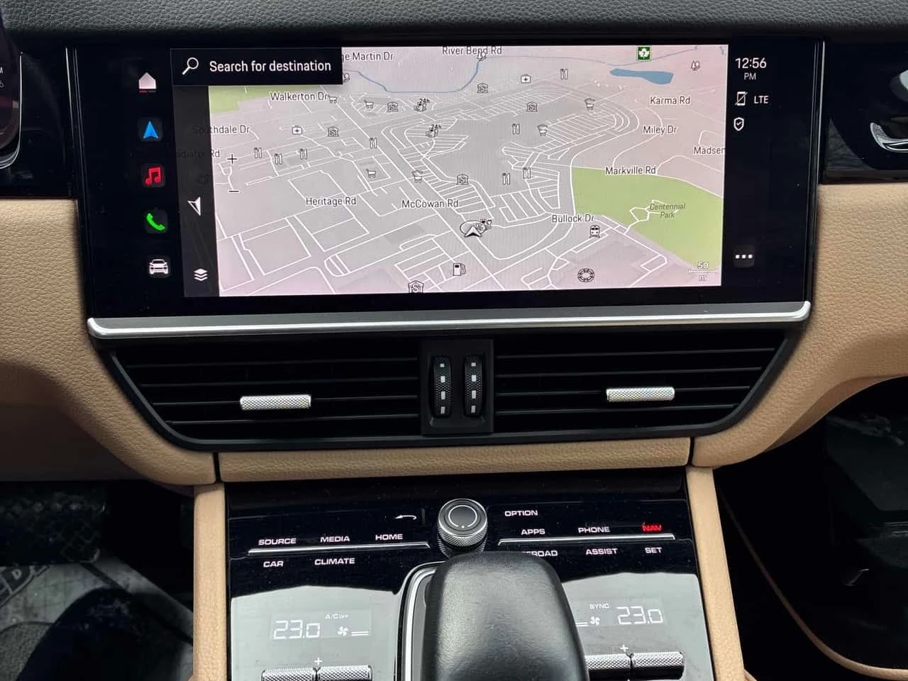 Porsche Cayenne * E Hybrid AWD * ДИСТРОНИК * 360 * ХЕД ЪП * ОБДУХВ, снимка 9 - Автомобили и джипове - 54295088