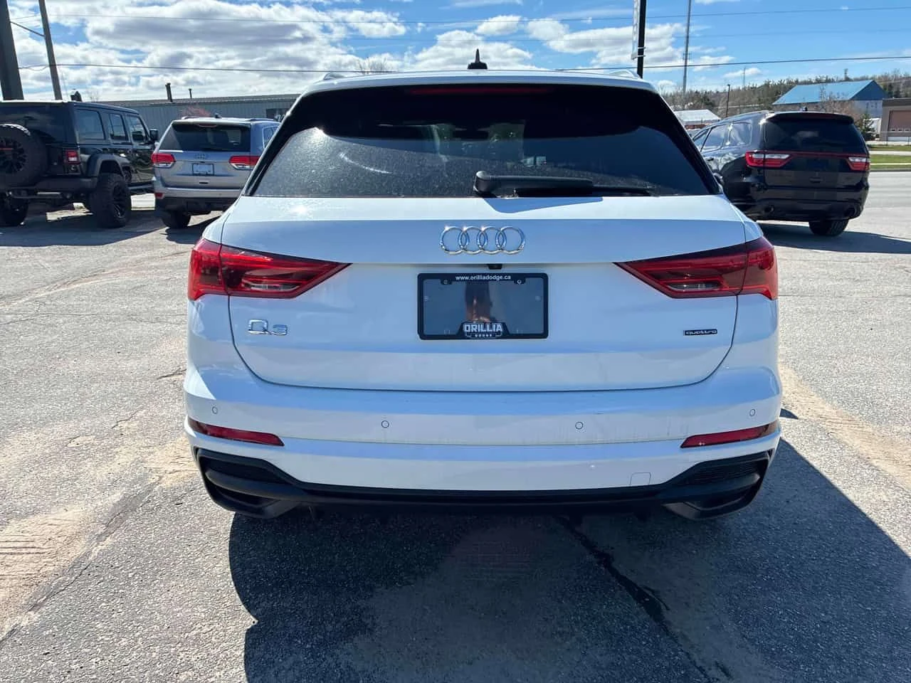 Audi Q3 QUATTRO * FULL S LINE* ДИСТРОНИК* DIGITAL* ПАНОРАМ, снимка 5 - Автомобили и джипове - 54520549