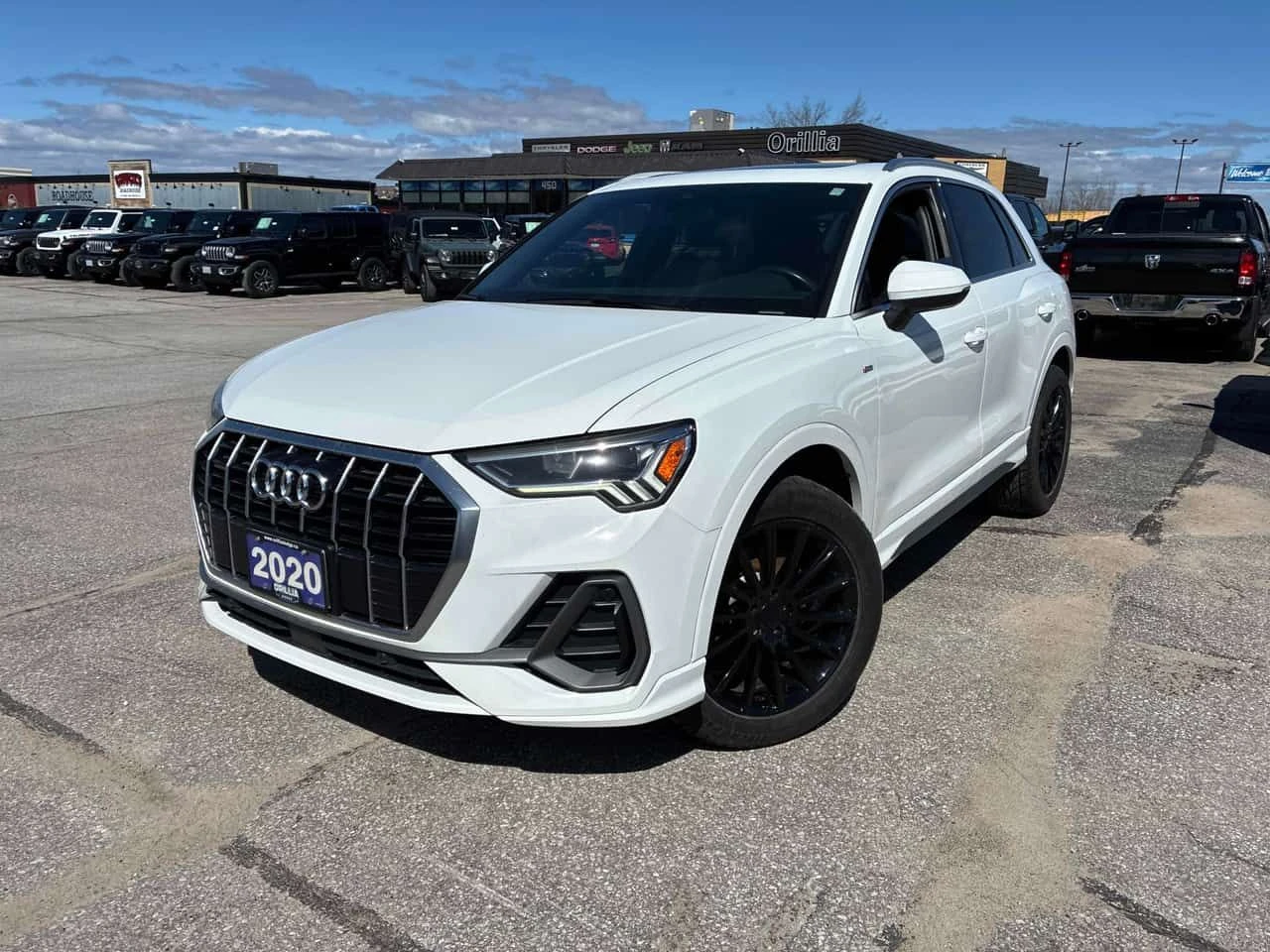 Audi Q3 QUATTRO * FULL S LINE* ДИСТРОНИК* DIGITAL* ПАНОРАМ