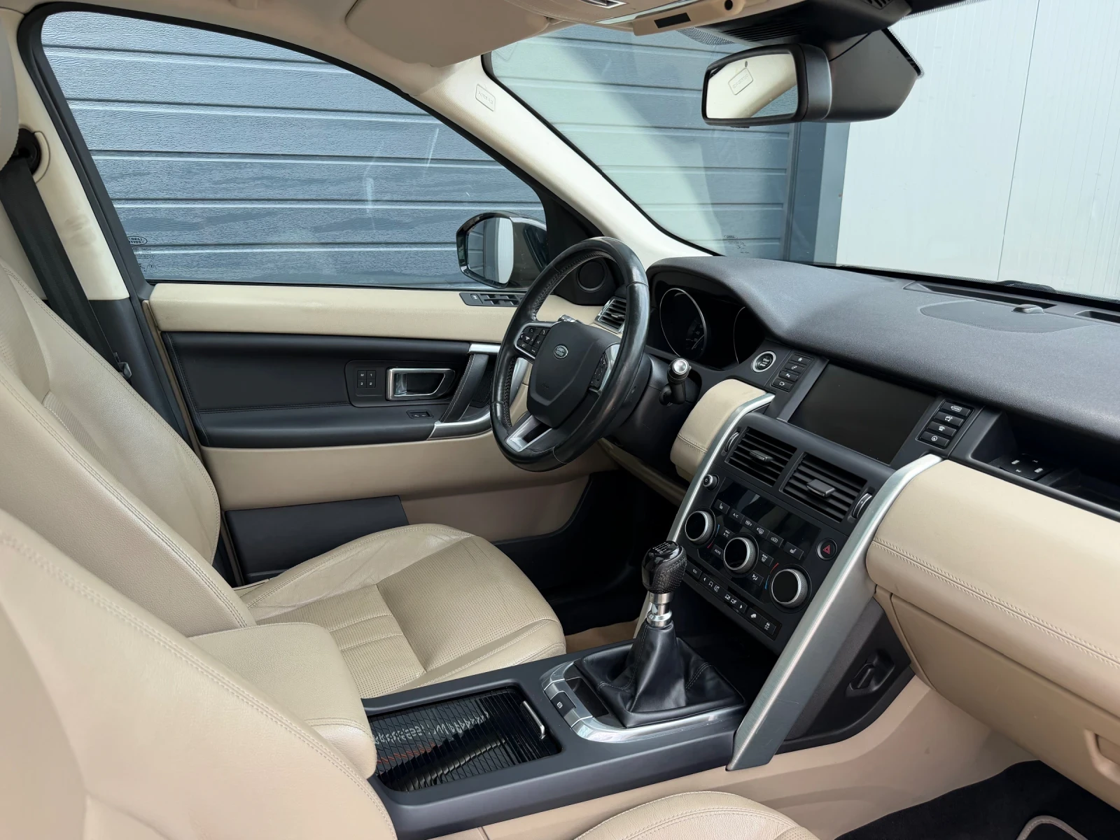 Land Rover Discovery Sport HSE 2.2 SD4 190 k.c 6+ 1 AWD , снимка 10 - Автомобили и джипове - 55310496