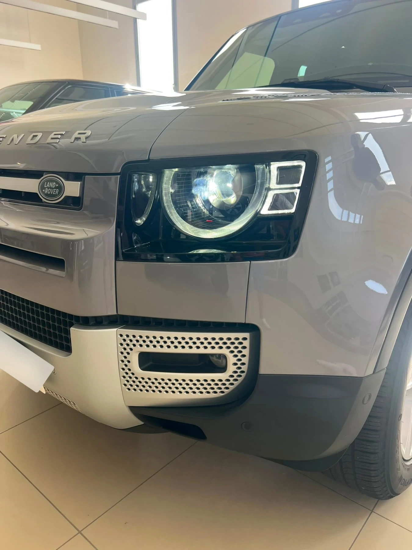 Land Rover Defender 3.0D, снимка 2 - Автомобили и джипове - 55332505