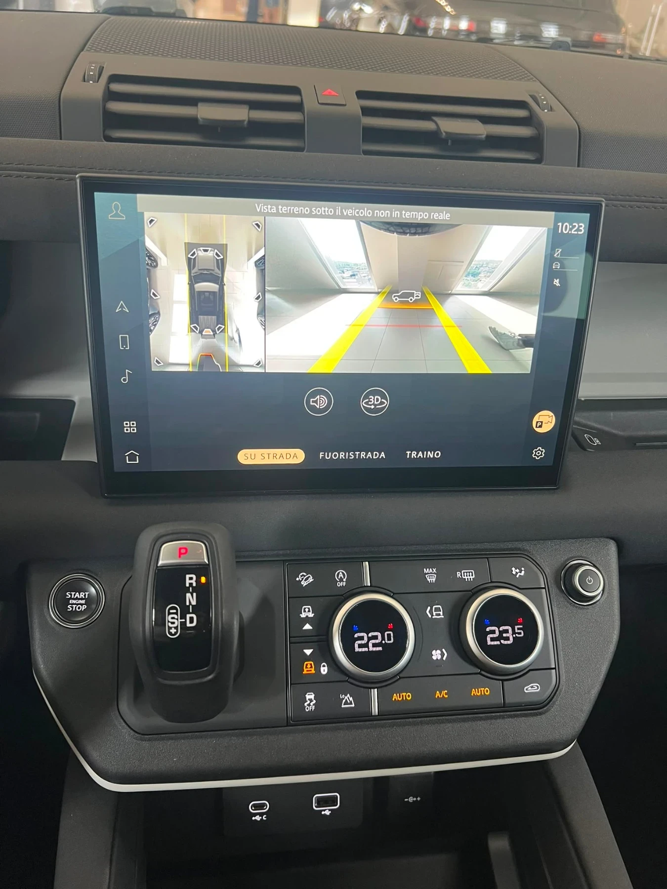 Land Rover Defender 3.0D, снимка 16 - Автомобили и джипове - 55332505