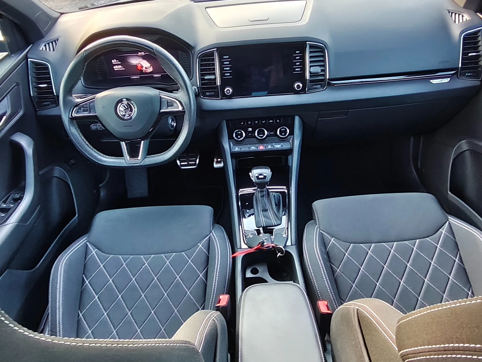 Skoda Karoq "SPORT LINE "-Нов внос от ШВЕЙЦАРИЯ !!!, снимка 9 - Автомобили и джипове - 55589299