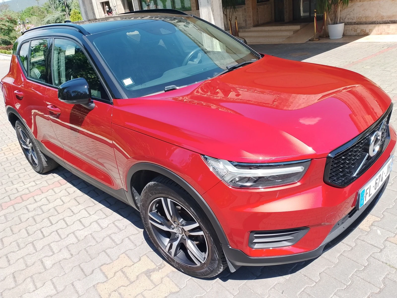 Volvo XC40 D3 -150cv R-design , снимка 6 - Автомобили и джипове - 55706722