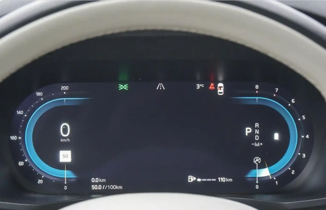 Volvo XC60 Plus Dark Theme AWD | PANO Roof | Leather | Memory, снимка 10 - Автомобили и джипове - 55889026