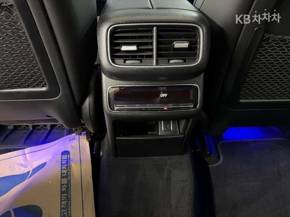 Mercedes-Benz GLE * 400d 4Matic Coupe * ОПЦИЯ ЗА ФИНАНСИРАНЕ, снимка 13 - Автомобили и джипове - 56221142