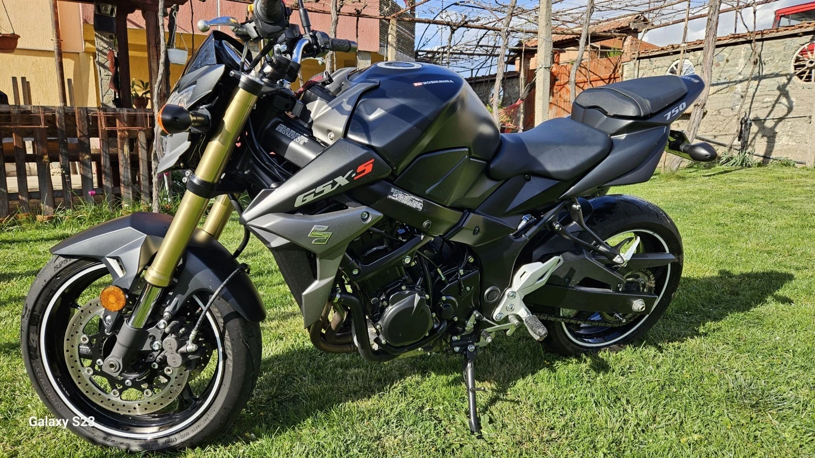 Suzuki Gsx GSX-S750  - изображение 7