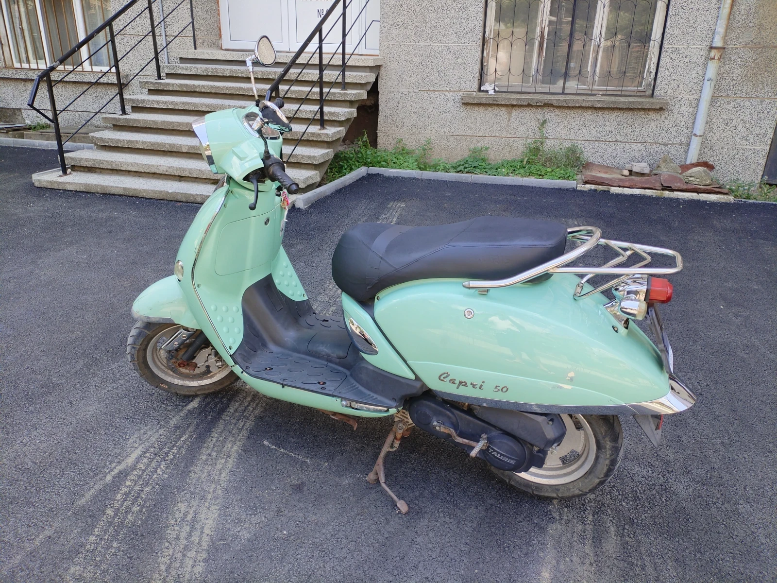 Други Друг Tauris Capri 50 4T (VESPA) , снимка 4 - Мотоциклети и мототехника - 55174016