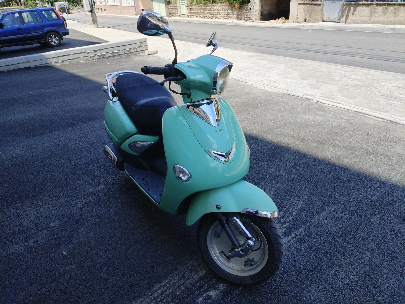 Други Друг Tauris Capri 50 4T (VESPA) 