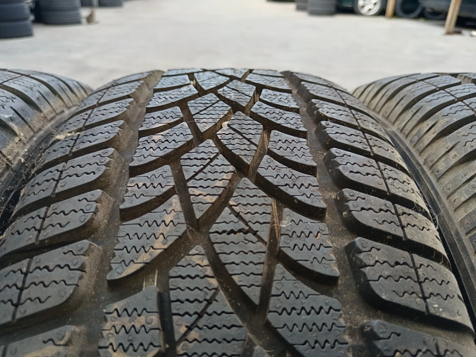 ���� 215/60R16 | Mobile.bg � ����������� 1