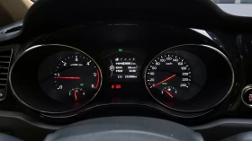 Kia Carnival 9 МЕСТНА * КРАЙНА ЦЕНА* CARFAX, снимка 8
