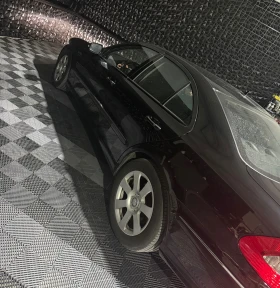 Mercedes-Benz E 350 РЕАЛНИ И ДОКАЗУЕМИ КМ ШФЕЙЦАРИЯ/ГАЗОВА УРЕДБА, снимка 10